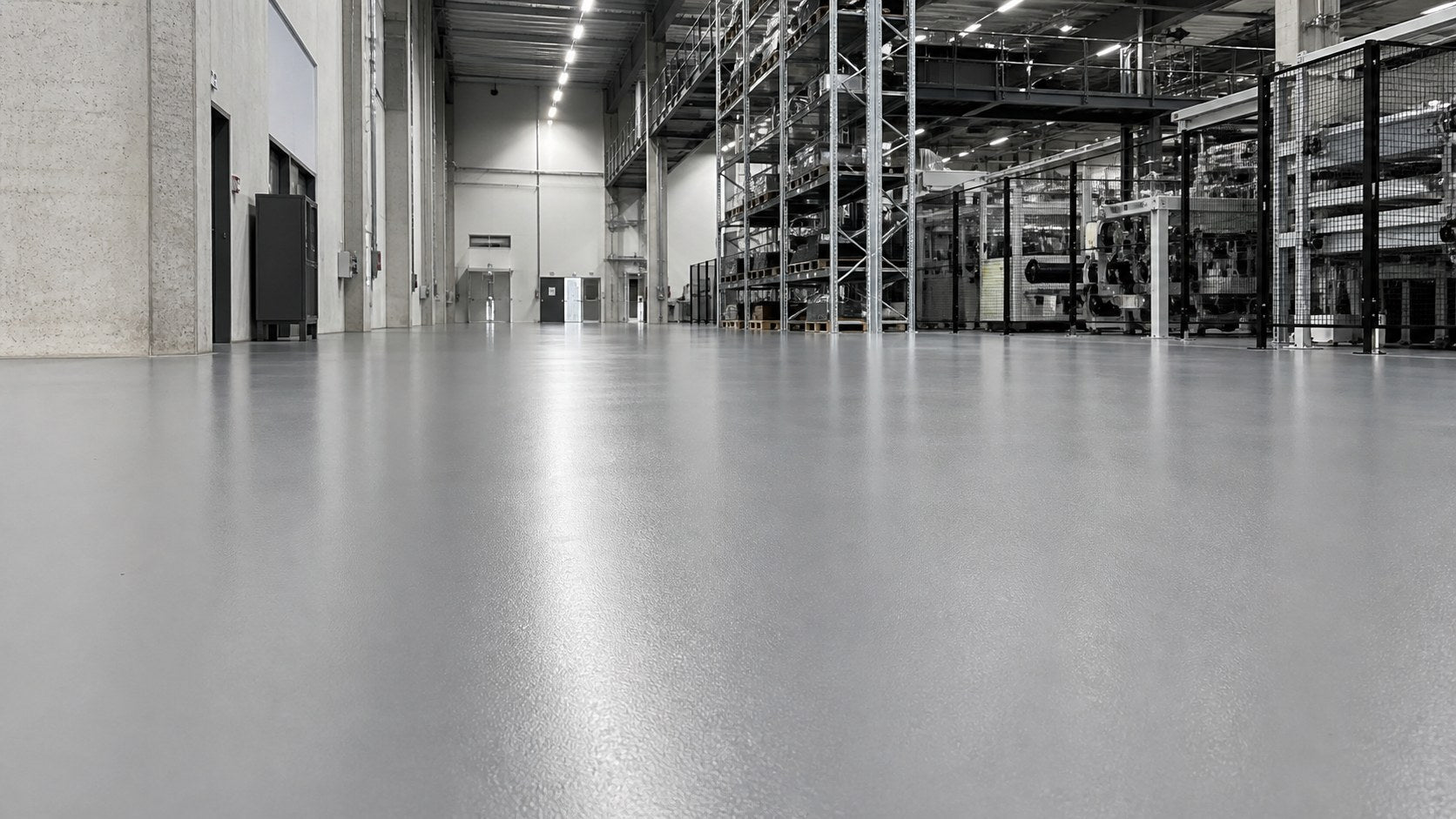 Obra industrial terminada con sistema IDP FLOOR EP 30