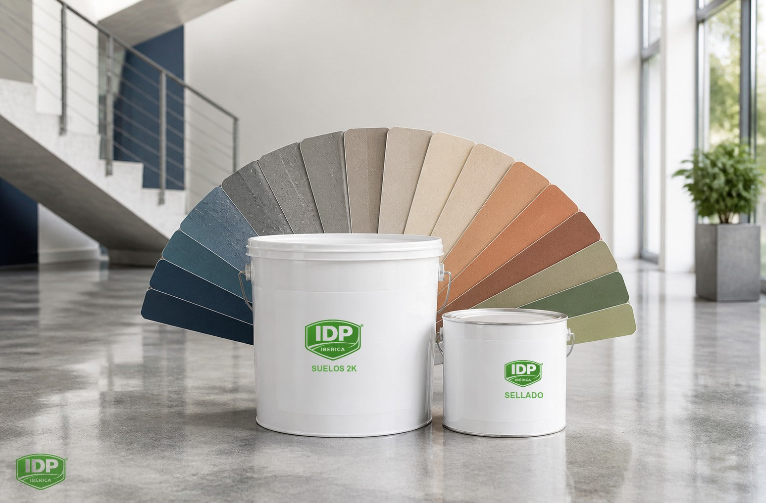 Abanico de acabados de pavimento junto a envases IDP